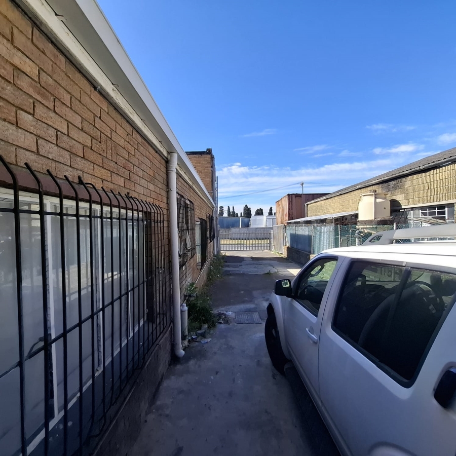 To Let Commercial Property for Rent in Stikland Industrial Western Cape